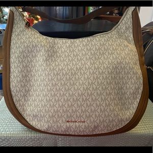 Michael Kors Shoulder Bag